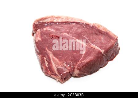 steak de 16oz épais coupé sur fond blanc de studio. Banque D'Images