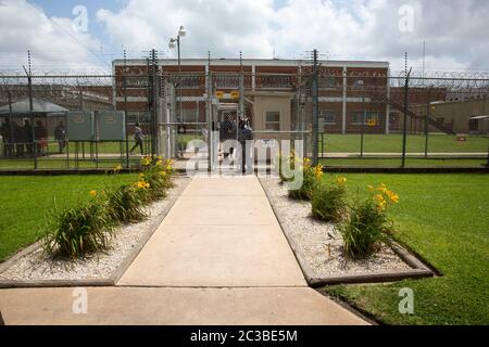 Rosharon Texas Etats-Unis, 9 mai 2015: Entrée à la prison d'état de l'unité de Darrington à sécurité maximale. ©Marjorie Kamys Cotera/Daemmrich Photographie Banque D'Images