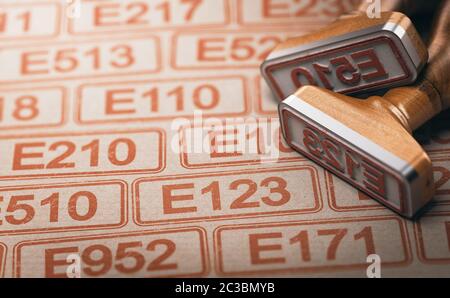 3D illustration de deux timbres en caoutchouc avec le texte E123 et E510 sur de nombreux autres numéros de controversed. Concept liste des additifs alimentaires Banque D'Images