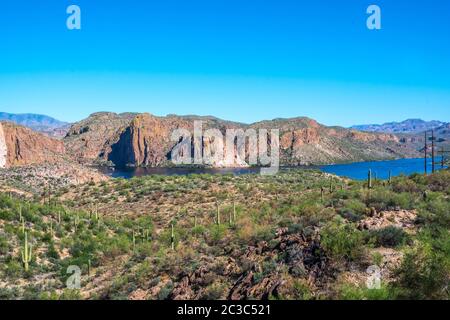 Une vue magnifique sur le paysage naturel d'Apache Junction, Arizona Banque D'Images