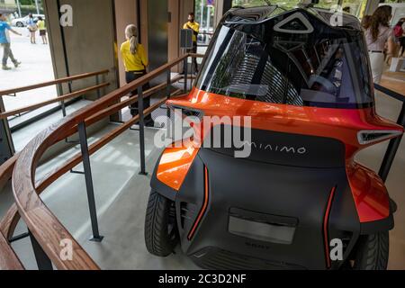 Barcelone, Espagne. 19 juin 2020. Le modèle de voiture Minimo vu au nouveau magasin concept de Seat situé à Passeig de Gràcia à Barcelone. Le SIÈGE de la compagnie de voiture ouvre un nouvel espace de stockage multidisciplinaire au coeur de Barcelone. Crédit : SOPA Images Limited/Alamy Live News Banque D'Images