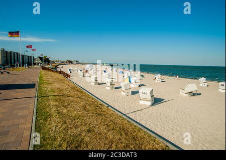 Vue sur la promenade de la plage à Hornum sur l'île de Sylt, la plus grande île de la Frise du Nord, Schleswig-Holstein, Allemagne. Banque D'Images