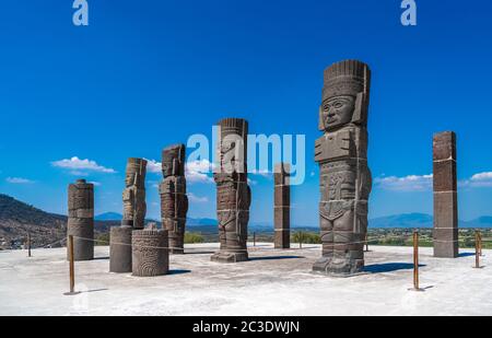 Toltec Warriors ou Atlantes colonnes à Pyramid of Quetzalcoatl à Tula, au Mexique Banque D'Images
