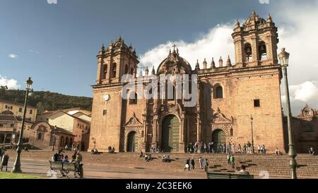 CUSCO, PÉROU- le 20 juin 2016 : après-midi sur la cathédrale de Cusco Banque D'Images