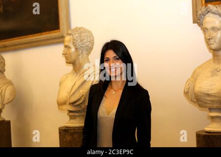 Roma, Italie. 19 juin 2020. Le maire Virginia Raggi et le maire adjoint Luca Bergame ont présenté au Capitole les événements que la capitale met sur le terrain après les mois de confinement. Crédit: SPP Sport presse photo. /Actualités en direct d'Alay Banque D'Images