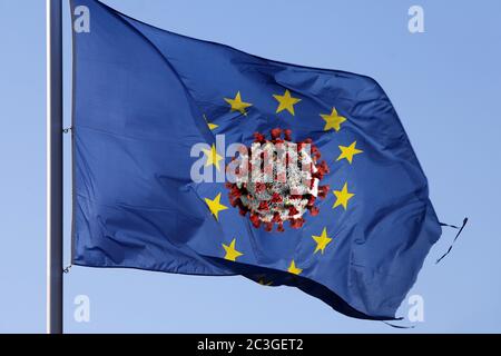 Photo montage, drapeau européen avec virus corona, photo symbolique de la situation tendue en Europe Banque D'Images