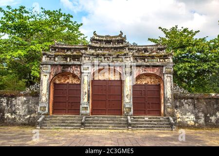 Tombe impériale de Minh Mang à Hue, Vietnam en été Banque D'Images