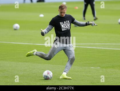 LONDRES, ANGLETERRE, 20 JUIN - Marek Rodak de Fulham portant un maillot noir de la matière de vies pendant le match de championnat de Sky Bet entre Fulham et Brentford à Craven Cottage, Londres, le samedi 20 juin 2020. (Crédit : Jacques Feeney | MI News) crédit : MI News & Sport /Alay Live News Banque D'Images