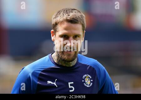 Luton, Bedfordshire, Royaume-Uni. 20 juin 2020. Sonny Bradley de Luton Town pendant le match de championnat Sky Bet entre Luton Town et Preston North End à Kenilworth Road, Luton, Angleterre. Photo de David Horn. Crédit : images Prime Media/Alamy Live News Banque D'Images