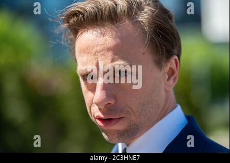 Gdansk, Pologne. 29 mai 2020. Le candidat à la présidence du Parti de la Confédération (Konfederacja) Krzysztof Bosak vu lors de sa conférence de presse à Gdansk.le vote aux élections présidentielles polonaises prévues pour le 28 juin aura lieu par la méthode du « mixte » dans les bureaux de vote et pour ceux qui souhaitent recevoir de la correspondance. Crédit: Mateusz Slodkowski/SOPA Images/ZUMA Wire/Alay Live News Banque D'Images