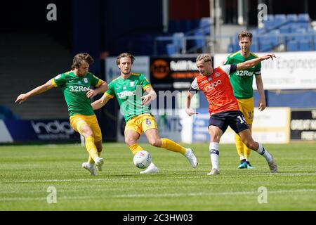 Luton, Bedfordshire, Royaume-Uni. 20 juin 2020. Harry Cornick de Luton Town pendant le match de championnat Sky Bet entre Luton Town et Preston North End à Kenilworth Road, Luton, Angleterre. Photo de David Horn. Crédit : images Prime Media/Alamy Live News Banque D'Images