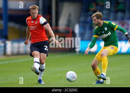 Luton, Bedfordshire, Royaume-Uni. 20 juin 2020. James Bree de Luton Town pendant le match de championnat Sky Bet entre Luton Town et Preston North End à Kenilworth Road, Luton, Angleterre. Photo de David Horn. Crédit : images Prime Media/Alamy Live News Banque D'Images