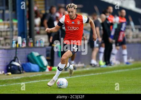 Luton, Bedfordshire, Royaume-Uni. 20 juin 2020. Harry Cornick de Luton Town pendant le match de championnat Sky Bet entre Luton Town et Preston North End à Kenilworth Road, Luton, Angleterre. Photo de David Horn. Crédit : images Prime Media/Alamy Live News Banque D'Images