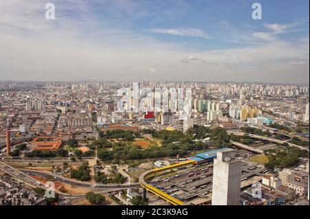 Sao Paulo, vue panoramique moderne de la ville avec gratte-ciel, Brésil, Amérique du Sud Banque D'Images