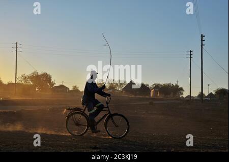 Le village rural de Muyexe a été identifié comme bénéficiaire d'un projet de développement présidentiel en 2009, mais les progrès ont été lents Banque D'Images