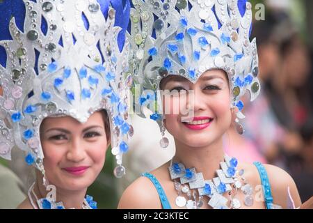 La parade de flotteurs au Festival de thonidés du général Santos le 1er septembre 2015 à General Santos City, la ville la plus méridionale des Philippines. Banque D'Images