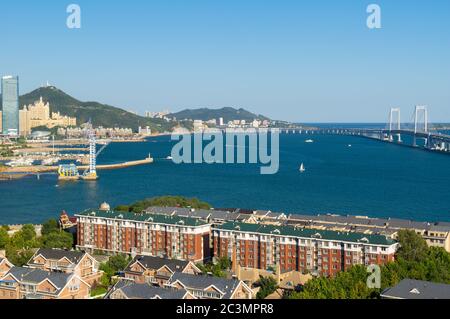 Le paysage de la baie de Xinghai à la fin de l'été, Dalian, Chine Banque D'Images