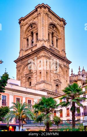 Clocher de la cathédrale de Grenade, Grenade, Espagne Banque D'Images