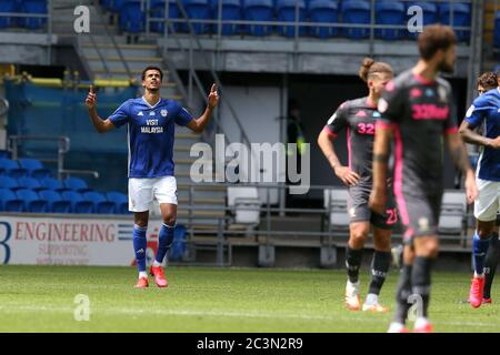 Cardiff, Royaume-Uni. 21 juin 2020. Robert Glatzel de Cardiff (9) fête après avoir mis ses équipes au deuxième but. Match de championnat EFL Skybet, Cardiff City et Leeds Utd au stade de Cardiff City le dimanche 21 juin 2020. Cette image ne peut être utilisée qu'à des fins éditoriales. Usage éditorial uniquement, licence requise pour un usage commercial. Aucune utilisation dans les Paris, les jeux ou les publications d'un seul club/ligue/joueur. photo par Andrew Orchard/Andrew Orchard sports Photography/Alamy Live News crédit: Andrew Orchard sports Photography/Alamy Live News Banque D'Images