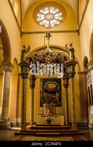 L'église Saint François d'Assise, également connue sous le nom d'église jubilée de l'empereur et l'église du Mexique, est une église catholique de style basilique à Vienne. Banque D'Images