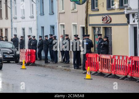 Charlestown, Co Mayo, Irlande. 21 juin 2020. Le détective Garda Colm Horkan a été mis au repos aujourd'hui avec des milliers de personnes qui ont payé leur respect à la Garda assassinée. Stuart Silver, 44 ans, reste en détention pour suspicion de meurtre de Garda Horkan. Crédit : Actualités en direct Eoin Healy/Alay Banque D'Images