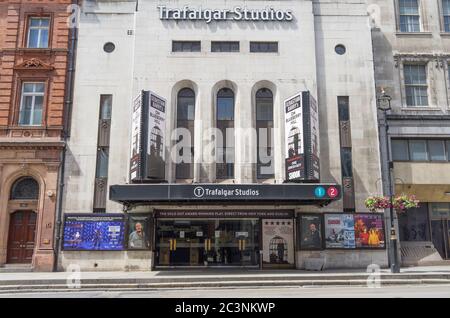 Trafalgar Studios Theatre en bas de Whitehall, sur Blueberry Hill. Personne dans la rue. Londres Banque D'Images