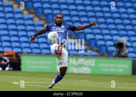 Cardiff, Royaume-Uni. 21 juin 2020. Junior Hoilett de Cardiff City en action. Match de championnat EFL Skybet, Cardiff City et Leeds Utd au stade de Cardiff City le dimanche 21 juin 2020. Cette image ne peut être utilisée qu'à des fins éditoriales. Usage éditorial uniquement, licence requise pour un usage commercial. Aucune utilisation dans les Paris, les jeux ou les publications d'un seul club/ligue/joueur. photo par Andrew Orchard/Andrew Orchard sports Photography/Alamy Live News crédit: Andrew Orchard sports Photography/Alamy Live News Banque D'Images