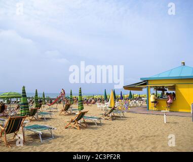 Vue sur la plage, Lido di Jesolo, province de Venise, région de Vénétie, Italie Banque D'Images