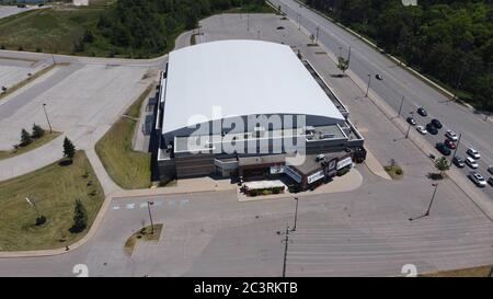 Sadlon Arena/Barrie Molson Centre Aerial - domicile des OHL Barrie Colts Banque D'Images