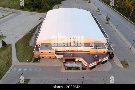 Sadlon Arena/Barrie Molson Centre Aerial - domicile des OHL Barrie Colts Banque D'Images