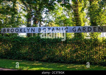 Jardin botanique de Brooklyn. 1000, avenue Washington. NEW YORK. Brooklyn Botanic Garden BBG est un jardin botanique dans le quartier de Brooklyn à New York. F Banque D'Images