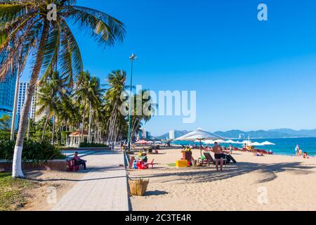 Promenade, Plage, Nha Trang, Vietnam, Asie Banque D'Images