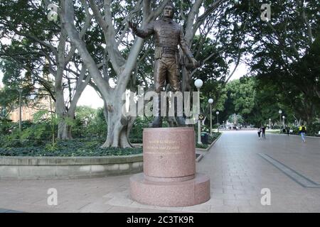 Statue du gouverneur de la Nouvelle-Galles du Sud, Grand général Lachlan Macquarie, à Hyde Park, Sydney, Australie. Crédit : Richard Milnes/Alamy Banque D'Images