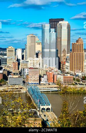 Centre-ville de Pittsburgh et le Smithfield Street Bridge en Pennsylvanie Banque D'Images