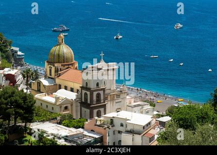 Église de Sainte Marie de l'Assomption (Église de Santa Maria Assunta), Positano, Côte d'Amalfi, Italie Banque D'Images