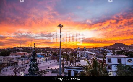 Un coucher de soleil la veille de Noël, San Jose del Cabo, Colombie-Britannique, Mexique. Banque D'Images