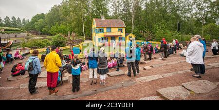 Vimmerby, Suède - juin 16 2012 : la maison de Pippi Longstocking au parc à thème Astrid Lindgrens Värld à Vimmerby. Banque D'Images