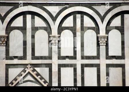 Italie, Toscane / Florence – 3 juillet 2009 : la basilique de Santa Maria Novella est l'une des églises les plus importantes de Florence par Leon Battista Alber Banque D'Images