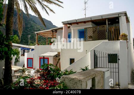 Stromboli île architecture populaire. Îles Eoliennes en Sicile (Italie) Banque D'Images