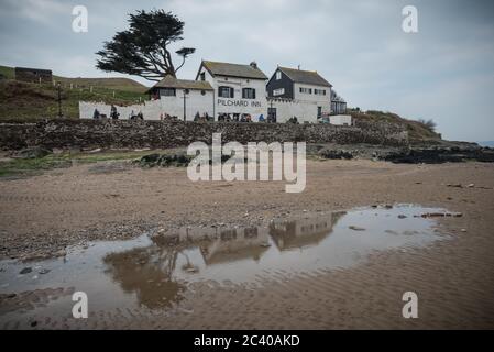 Burgh Island, Devon, Royaume-Uni. 21 mars 2016. Le pilchard Inn, initialement un refuge du XIVe siècle pour ceux qui souhaitent garder un espace raisonnable entre eux Banque D'Images