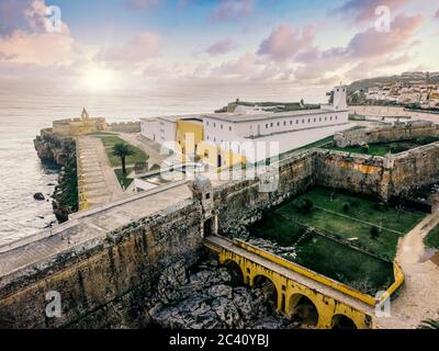 Vue aérienne de la forteresse de Peniche, quartier de Leiria, Portugal Banque D'Images