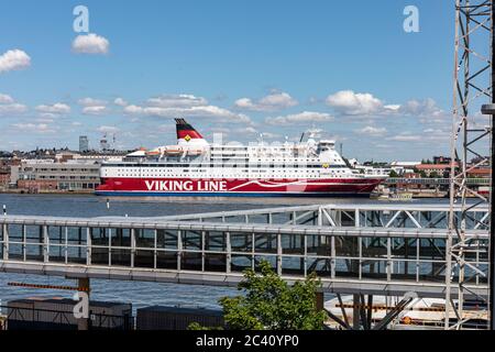 Le ferry Viking Line M/S Gabriella amarré dans le quartier de Katajanokka à Helsinki, en Finlande Banque D'Images