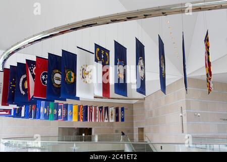 Hall des drapeaux du National Constitution Center, Philadelphie, Pennsylvanie, États-Unis Banque D'Images