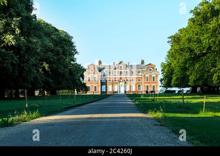 Vue sur le Raynham Hall, Raynham, Norfolk, Royaume-Uni. Banque D'Images