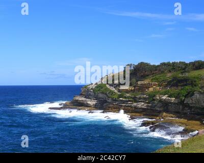 Vue sur la plage de Bondi à Sydney, en Australie. Bondi Beach est l'une des plages les plus célèbres au monde. Banque D'Images