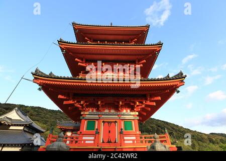 Kyoto, Japon - 15 avril 2018 : Temple Kiyomizu à Kyoto, Japon. C'est une célèbre attraction touristique, à Kyoto. Le temple a été construit en 778 sans Banque D'Images