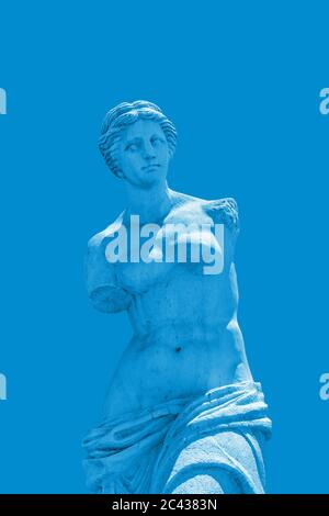 Fond bleu, statue de Vénus de bras cassé, mythologie romaine, Aphrodite Banque D'Images