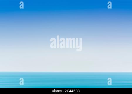 Mer Méditerranée et ciel bleu, Occitanie, France Banque D'Images