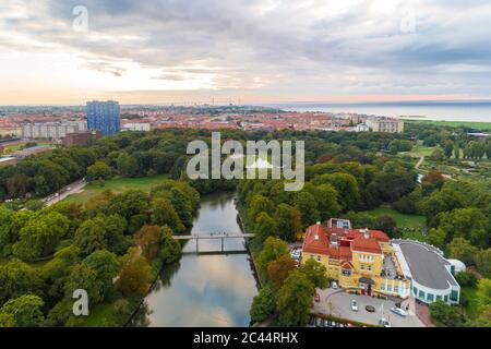 Suède, Scania, Malmö, vue aérienne de Kungsparken et Casino Cosmopol Banque D'Images