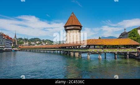 LUCERNE, SUISSE : vue sur le centre-ville historique de Lucerne, Suisse.Lucerne est la capitale du canton de Lucerne et fait partie du district de Banque D'Images